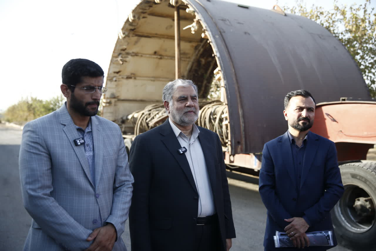 شهردار قم گفت: با تلاش همکارانم در شورای شهر و سازمان قطار شهری، ۲ دستگاه TBM با قطر ۶ متر برای حفاری خط دوم مترو وارد قم شد.